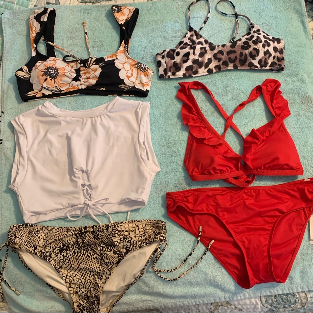 Bikini tops and bottoms lot size M/L